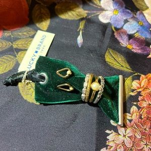 NWT Lucky Brand Stackable Ring & Earring Set